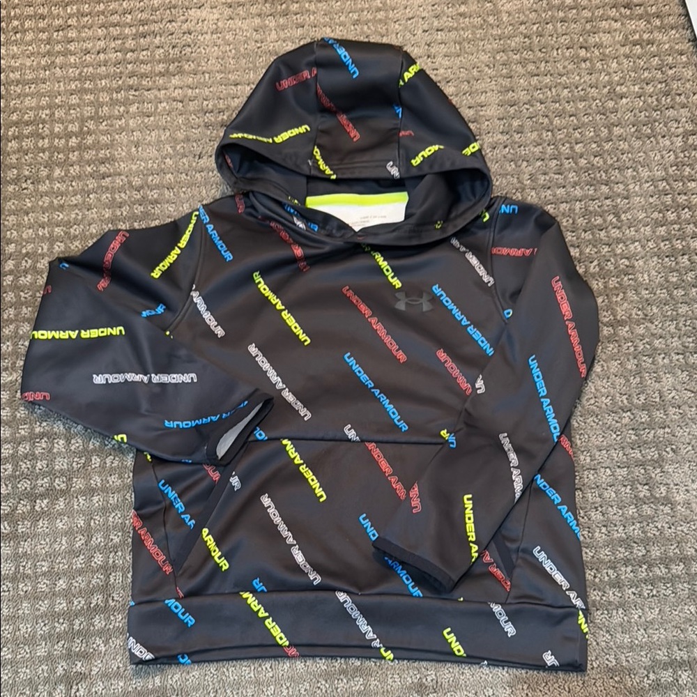 Under Armour Boys Small Black Hoodie
